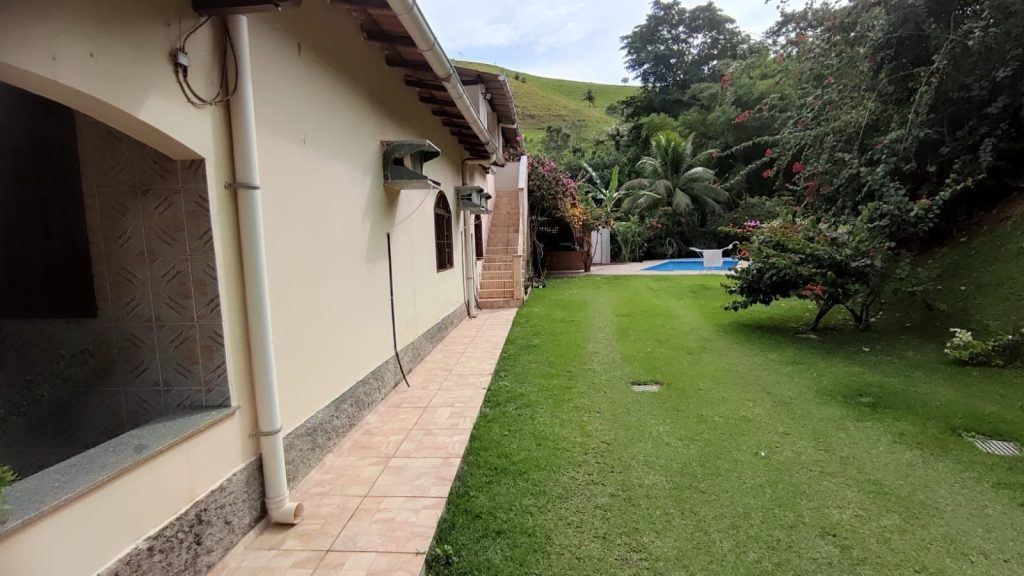 Magnífico sítio de 25.000 m². Localizado em Reta Grande, Guarapari/ES – Com Escritura e RGI. Magnífico sítio de 25.000 m². Localizado em Reta Grande, Guarapari/ES – Com Escritura e RGI.