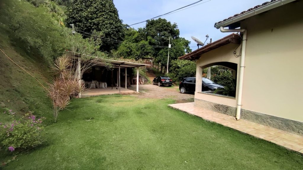Magnífico sítio de 25.000 m². Localizado em Reta Grande, Guarapari/ES – Com Escritura e RGI. Magnífico sítio de 25.000 m². Localizado em Reta Grande, Guarapari/ES – Com Escritura e RGI.