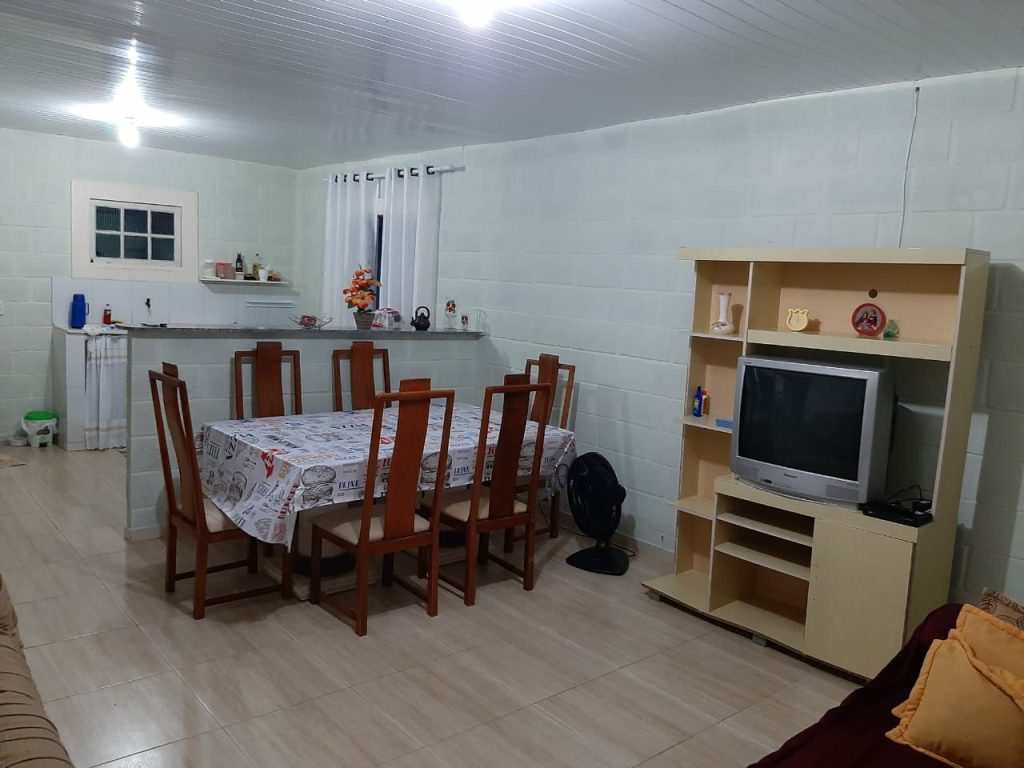 Oportunidade chácara pronta com água para sua família . Oportunidade chácara pronta com água para sua família .