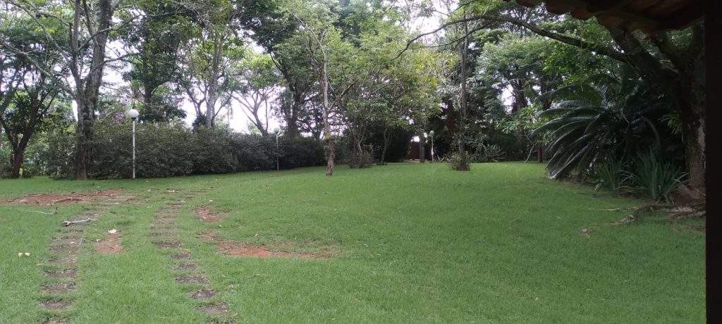 Luxuoso Sítio com Área de Lazer Completa