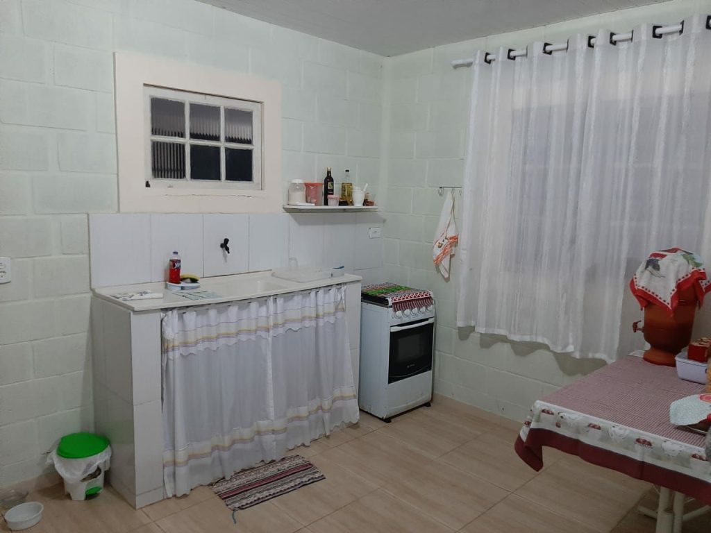 Oportunidade chácara pronta com água para sua família . Oportunidade chácara pronta com água para sua família .