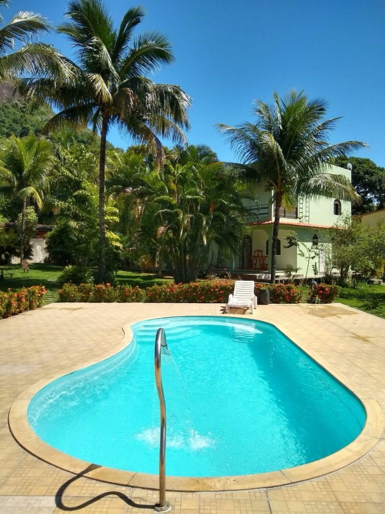 Linda chácara com linda área de lazer para toda a família Linda chácara com linda área de lazer para toda a família