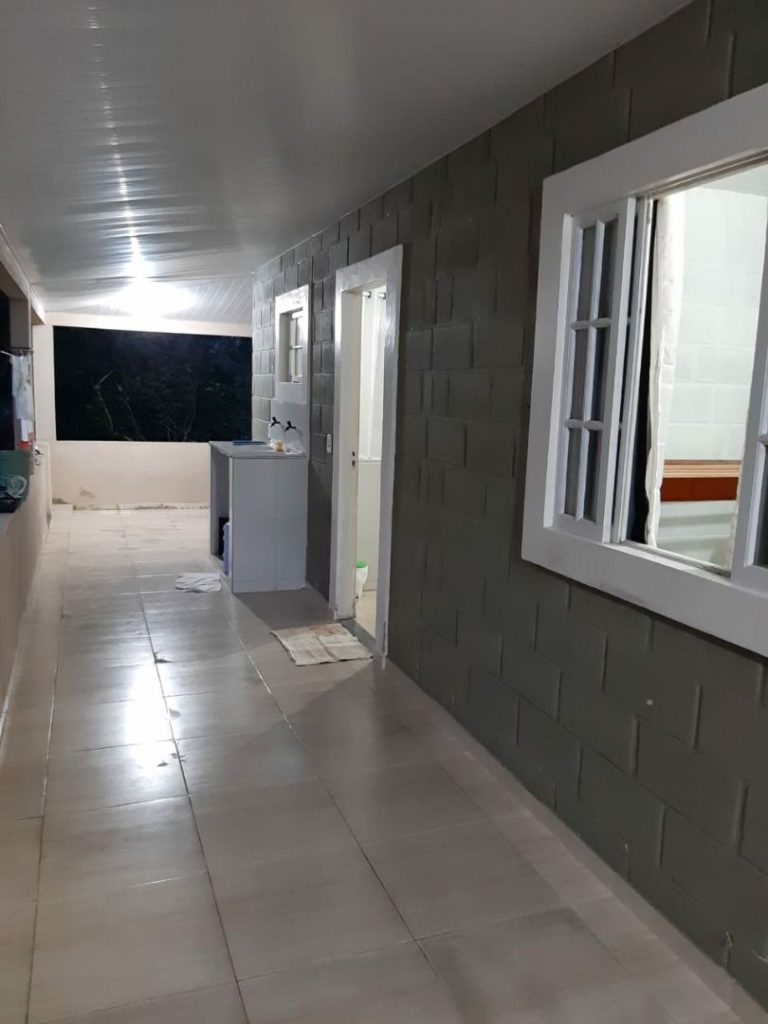 Oportunidade chácara pronta com água para sua família . Oportunidade chácara pronta com água para sua família .