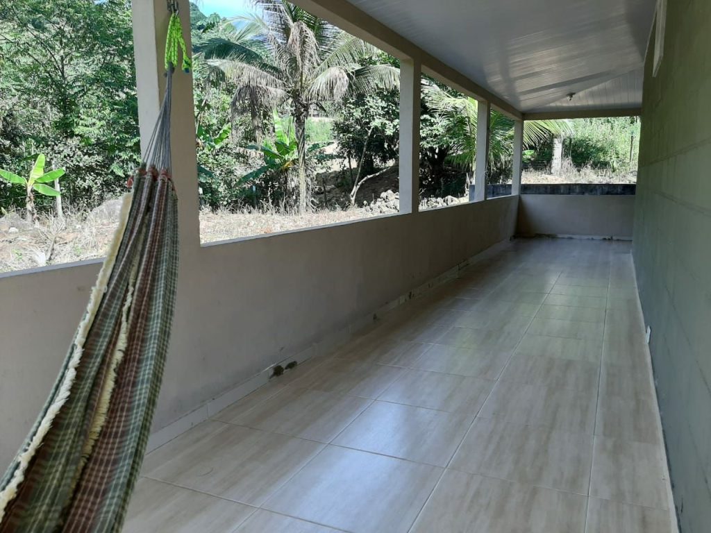 Oportunidade chácara pronta com água para sua família . Oportunidade chácara pronta com água para sua família .