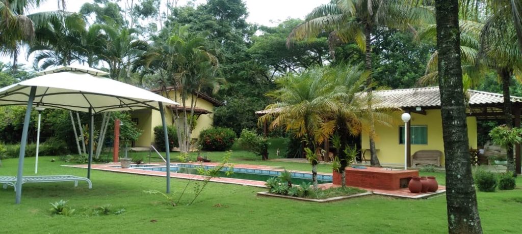 Luxuoso Sítio com Área de Lazer Completa