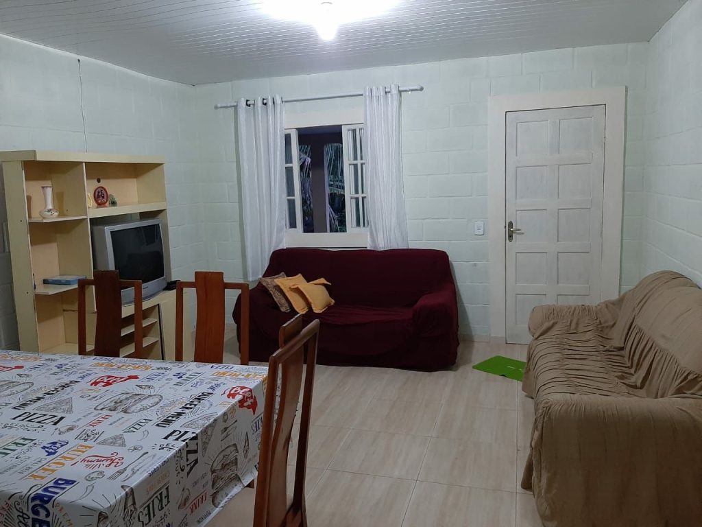 Oportunidade chácara pronta com água para sua família . Oportunidade chácara pronta com água para sua família .