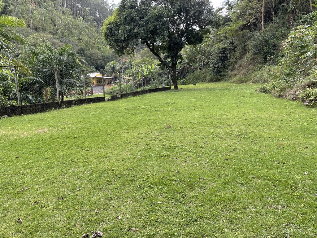 Área com 13 mil metros quadrados na área rural Área com 13 mil metros quadrados na área rural