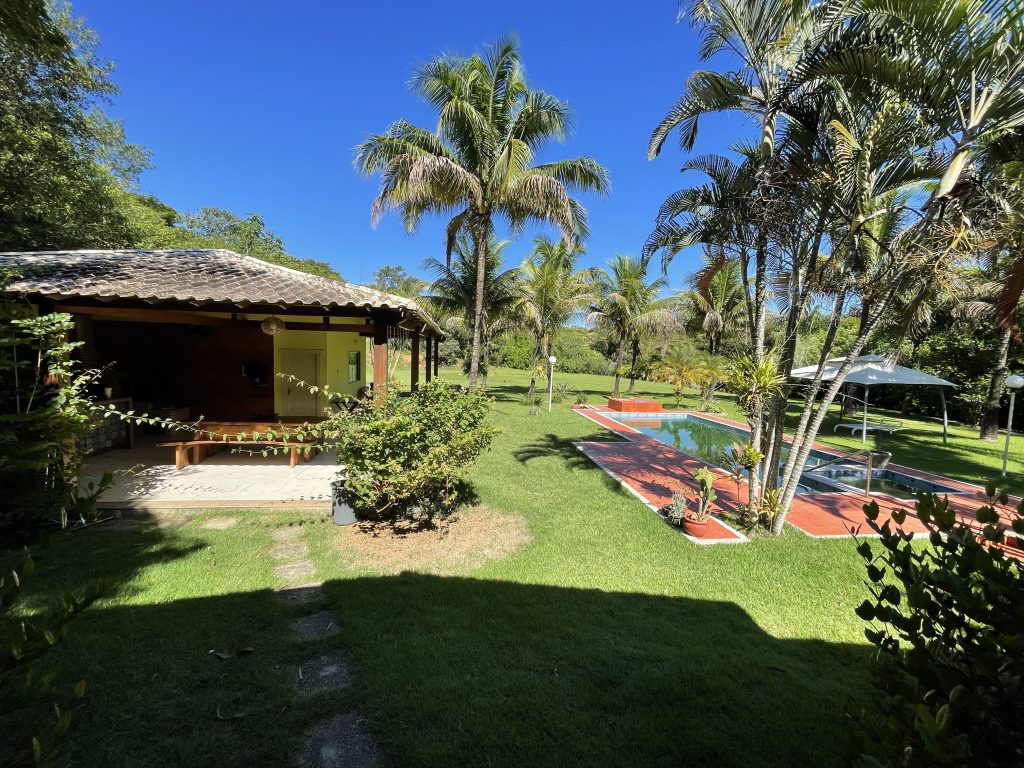 Luxuoso Sítio com Área de Lazer Completa
