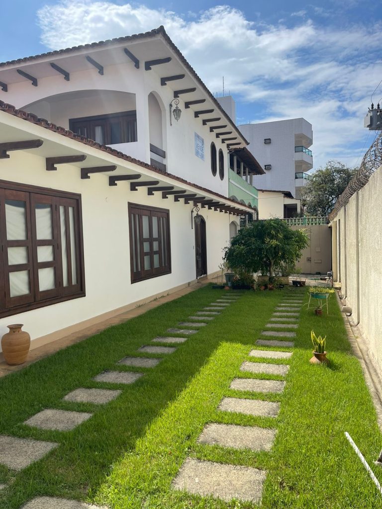 Casa 04 suítes em Muquiçaba – Com área de lazer – Ótima localização Casa 04 suítes em Muquiçaba – Com área de lazer – Ótima localização