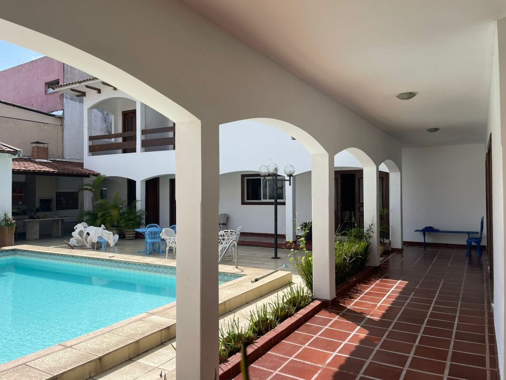 Casa 04 suítes em Muquiçaba – Com área de lazer – Ótima localização Casa 04 suítes em Muquiçaba – Com área de lazer – Ótima localização