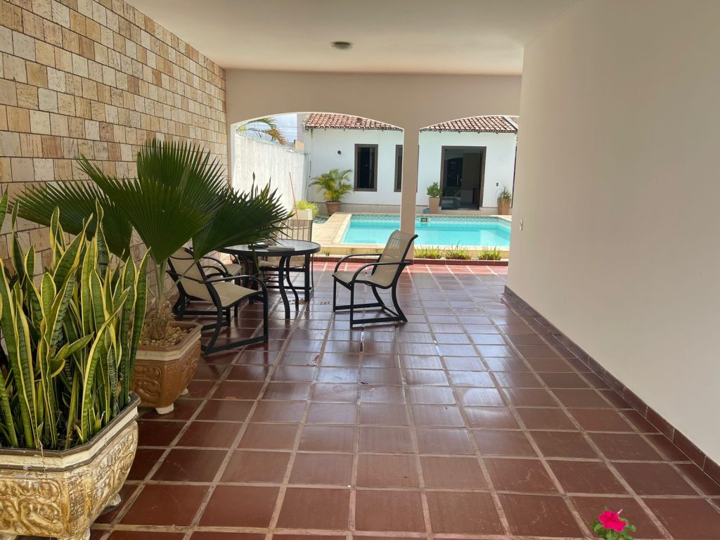 Casa 04 suítes em Muquiçaba – Com área de lazer – Ótima localização Casa 04 suítes em Muquiçaba – Com área de lazer – Ótima localização