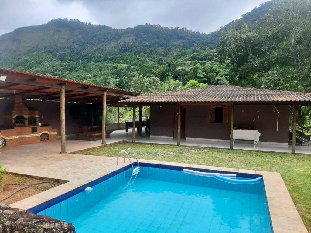 Lindo sitio em santa Leopoldina 25 mil m2