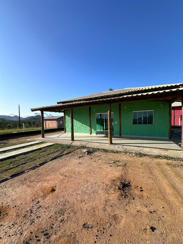 Chácara com casa nova a minutos de guarapari Chácara com casa nova a minutos de guarapari