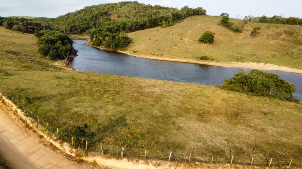 Terreno com 5 mil metros quadrados com acesso a lagoa Terreno com 5 mil metros quadrados com acesso a lagoa
