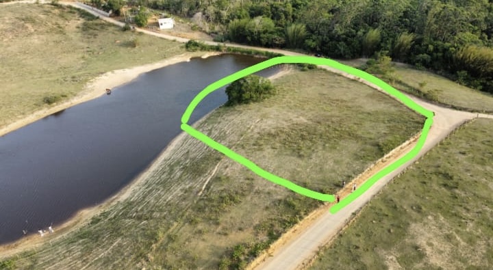 Terreno com 5 mil metros quadrados com acesso a lagoa Terreno com 5 mil metros quadrados com acesso a lagoa