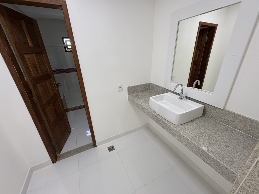 Luxuosa chácara com fino acabamento e acesso fácil Luxuosa chácara com fino acabamento e acesso fácil