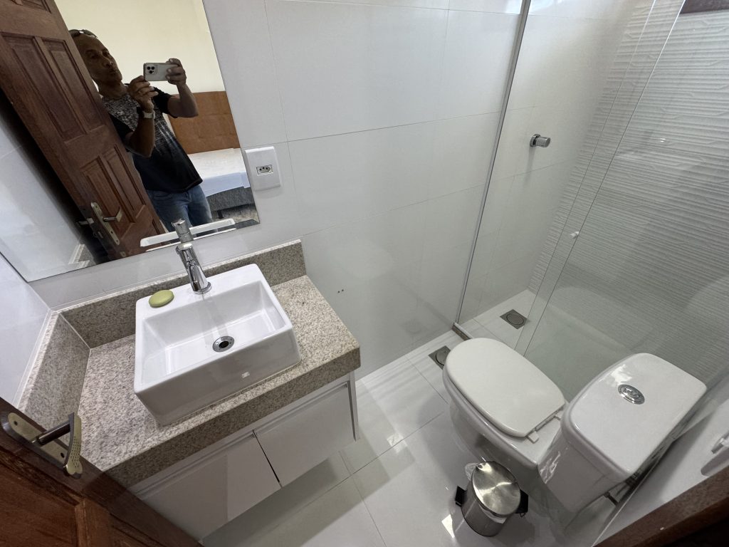 Luxuosa chácara com fino acabamento e acesso fácil Luxuosa chácara com fino acabamento e acesso fácil